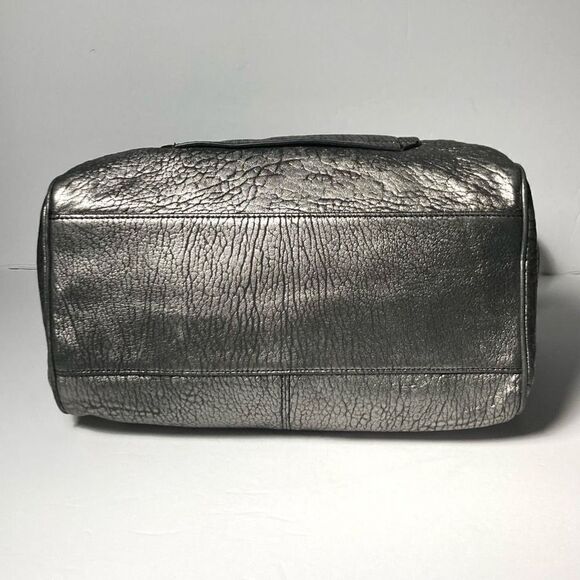 Badgley Mischka Metallic Leather Bag - Picture 5 of 9
